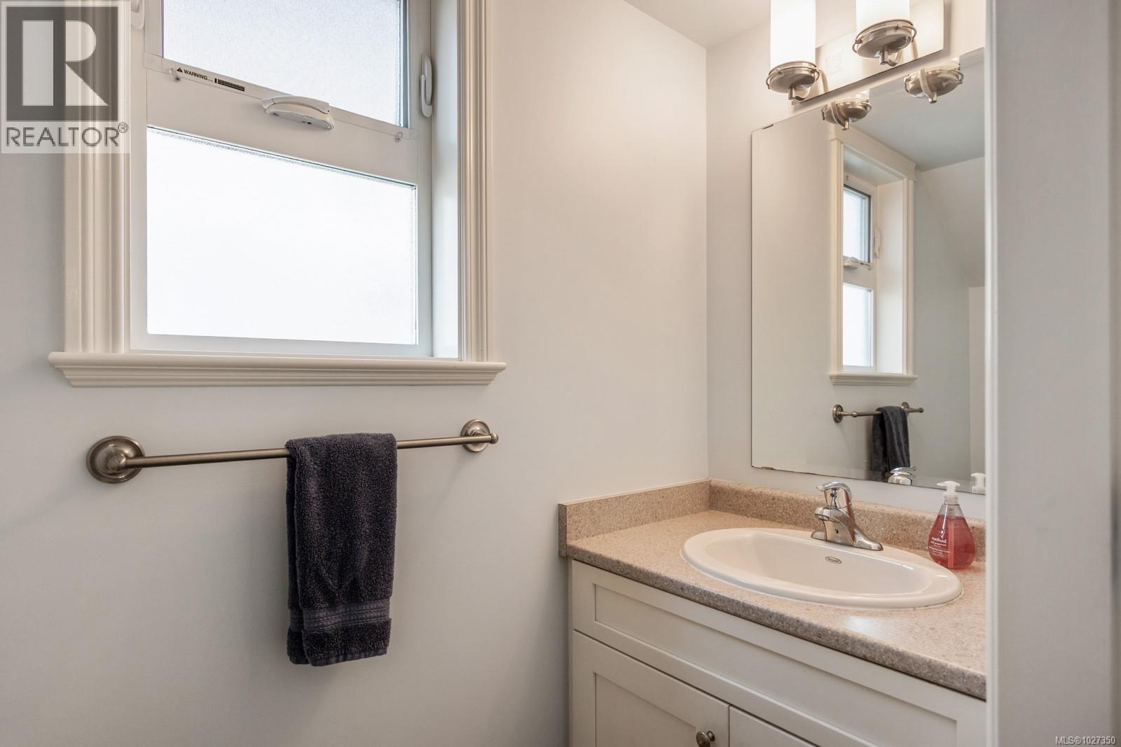 110 1500 Cumberland Rd, Courtenay, British Columbia  V9N 2E9 - Photo 16 - 1027350