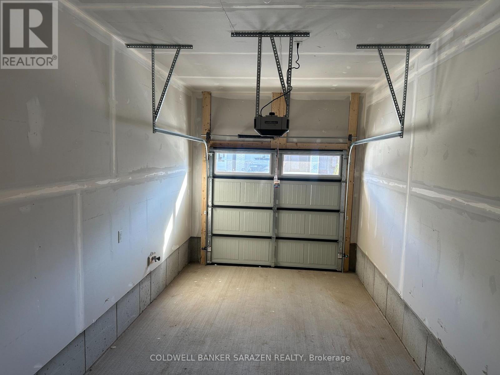 417 Les Emmerson Drive, Ottawa, Ontario  K2J 7L7 - Photo 34 - X12828864