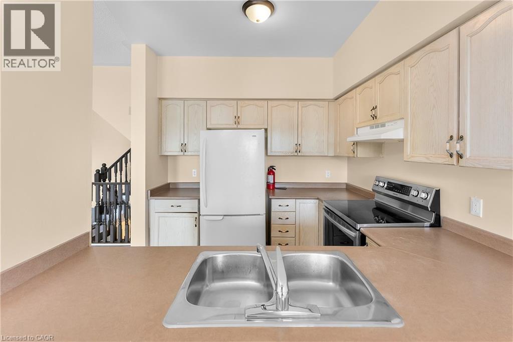 38 Natalie Court, Thorold, Ontario  L2V 5C6 - Photo 7 - 40781494