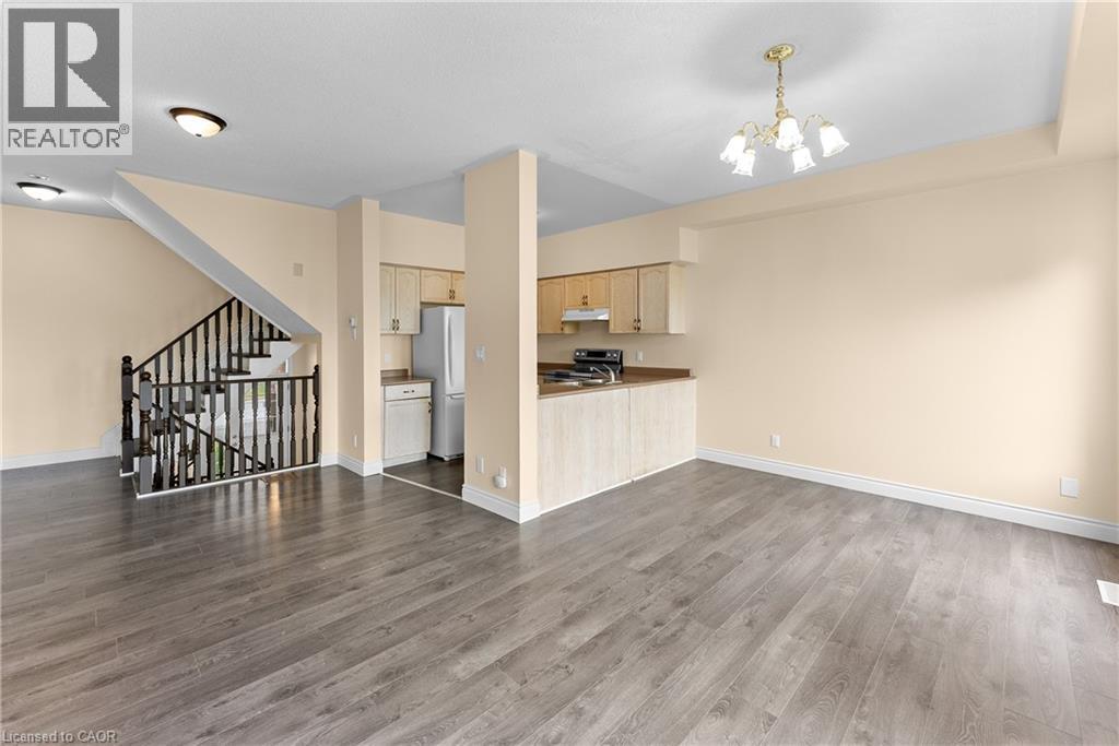 38 Natalie Court, Thorold, Ontario  L2V 5C6 - Photo 4 - 40781494