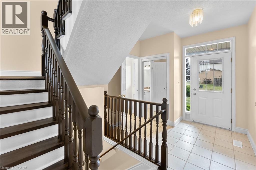 38 Natalie Court, Thorold, Ontario  L2V 5C6 - Photo 10 - 40781494