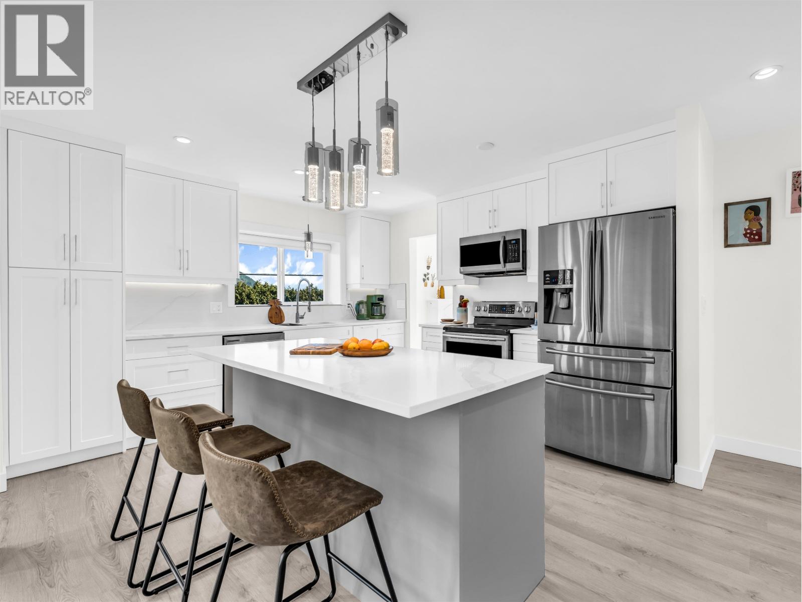 4254 Caddy Road, North Vancouver, British Columbia  V7G 1B7 - Photo 15 - R3095719