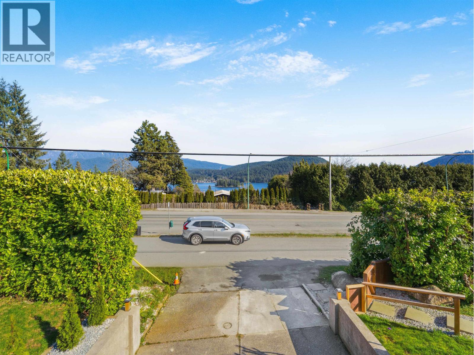 4254 Caddy Road, North Vancouver, British Columbia  V7G 1B7 - Photo 32 - R3095719