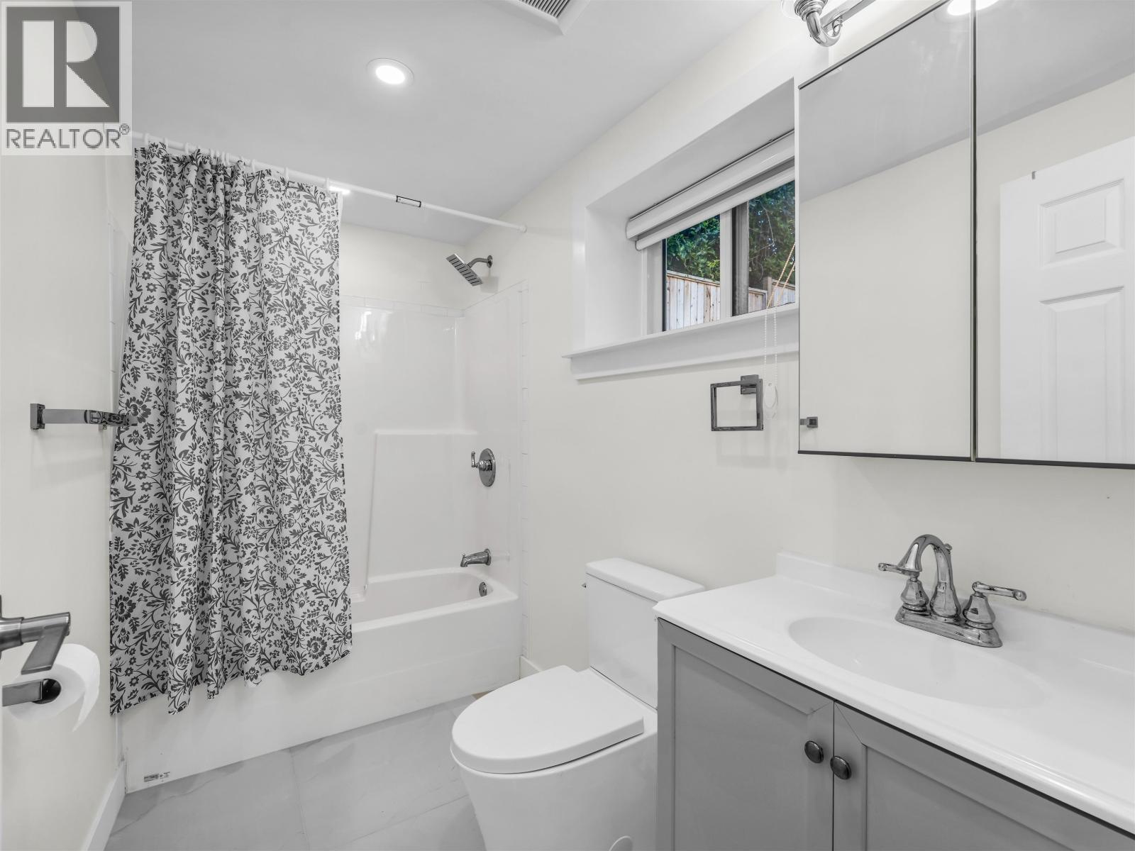 4254 Caddy Road, North Vancouver, British Columbia  V7G 1B7 - Photo 23 - R3095719