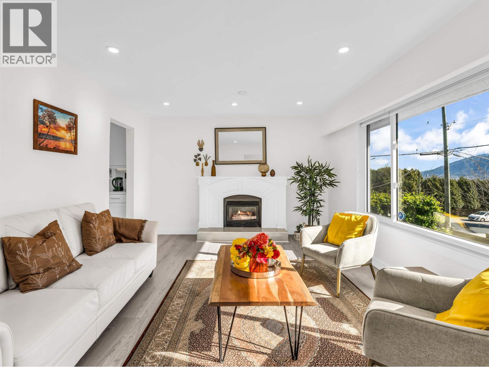 4254 Caddy Road, North Vancouver, British Columbia  V7G 1B7 - Photo 8 - R3095719