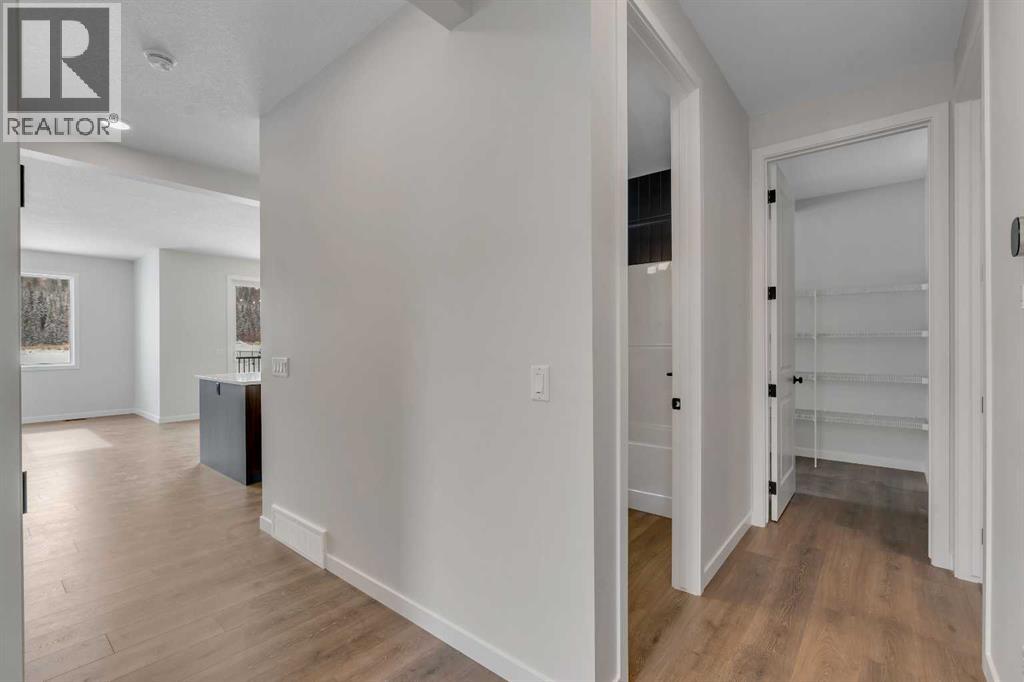 108 Creekview Manor Sw, Calgary, Alberta  T2X 4Y1 - Photo 3 - A2271874