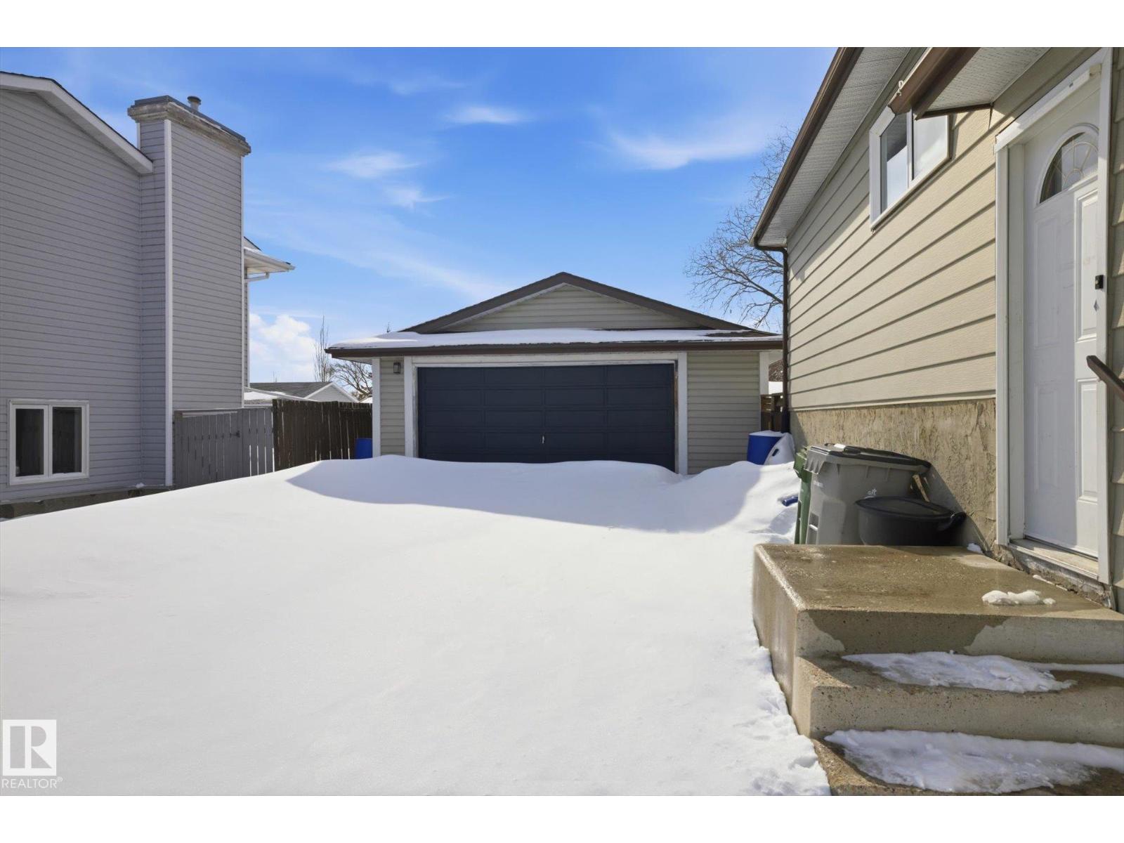 9009 102 Av, Morinville, Alberta  T8R 1B5 - Photo 30 - E4476318