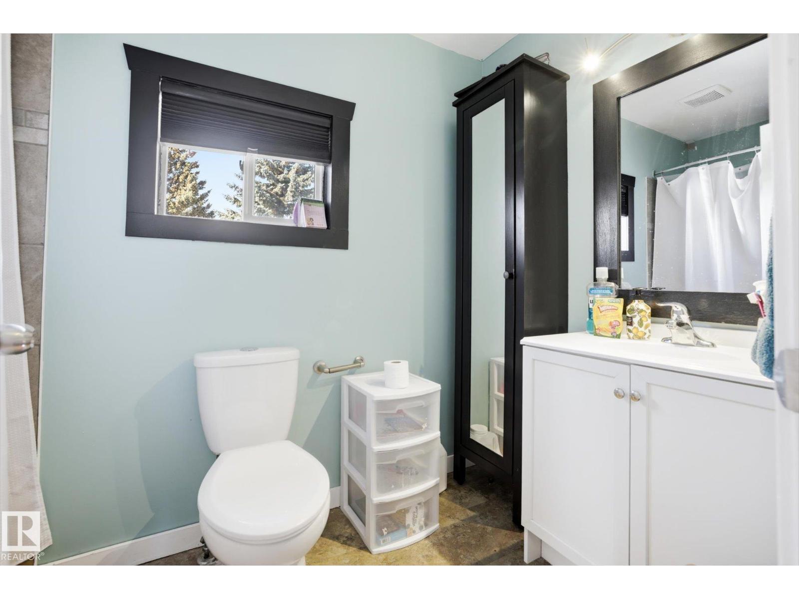 9009 102 Av, Morinville, Alberta  T8R 1B5 - Photo 21 - E4476318