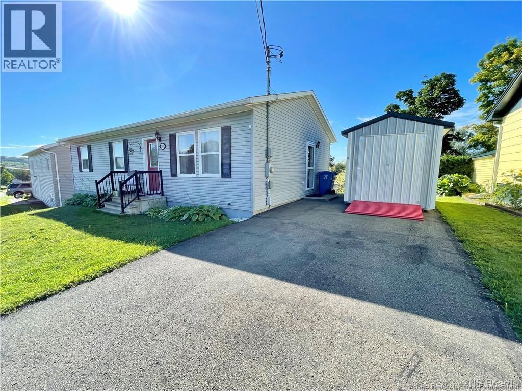 217 Neilson Street, Woodstock, New Brunswick  E7M 2H8 - Photo 2 - NB133655