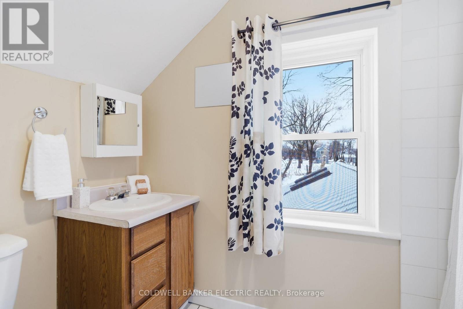 607 Armour Road, Peterborough, Ontario  K9H 1Z3 - Photo 17 - X12858738