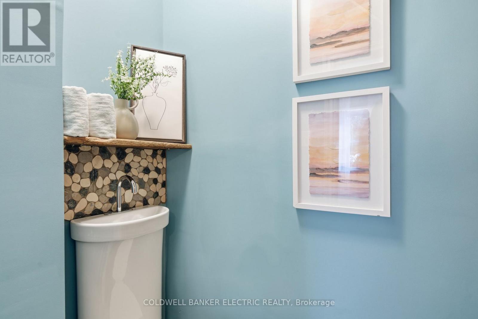 607 Armour Road, Peterborough, Ontario  K9H 1Z3 - Photo 8 - X12858738