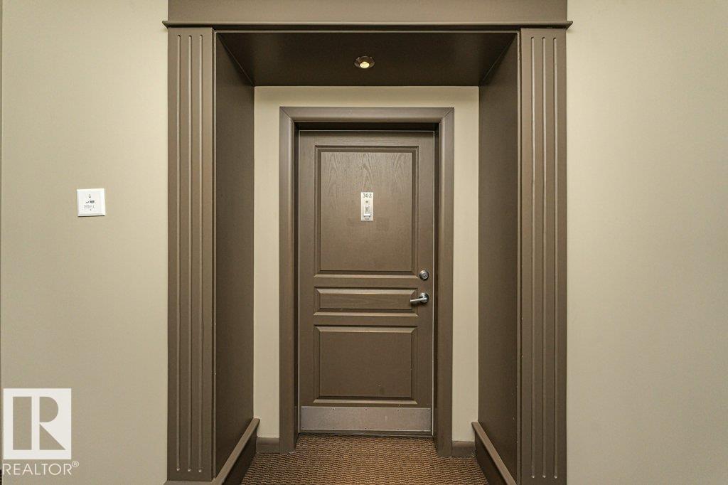 #302 160 Magrath Rd Nw, Edmonton, Alberta  T6R 3T7 - Photo 3 - E4476444