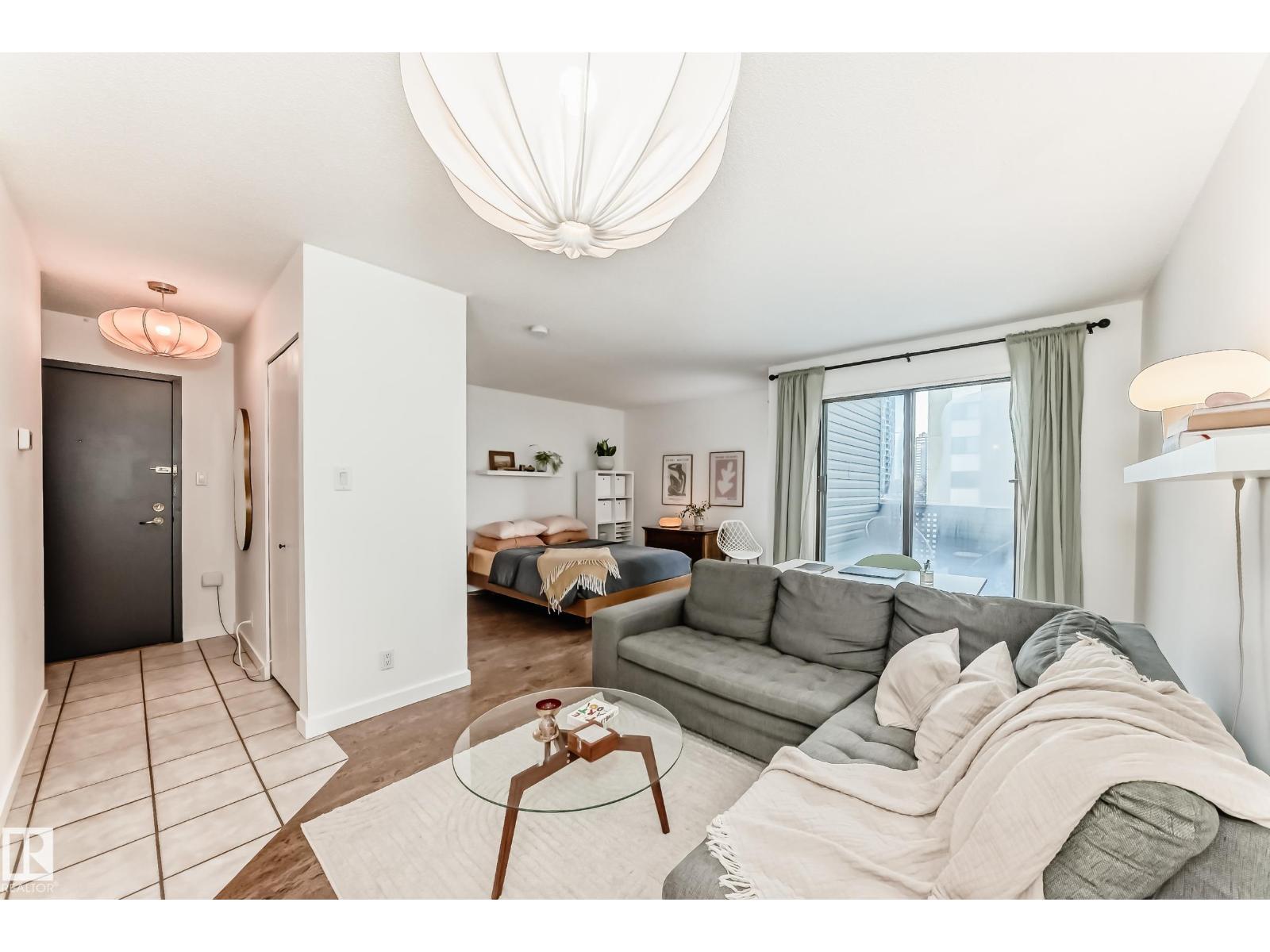 #314 10148 118 St Nw, Edmonton, Alberta  T5K 1Y4 - Photo 2 - E4469578