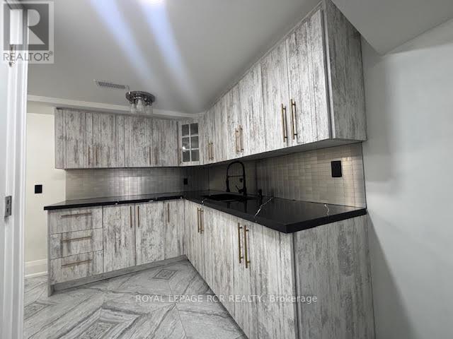 134 Queen Street N, Caledon (Bolton West), Ontario  L7E 2M7 - Photo 7 - W12858328