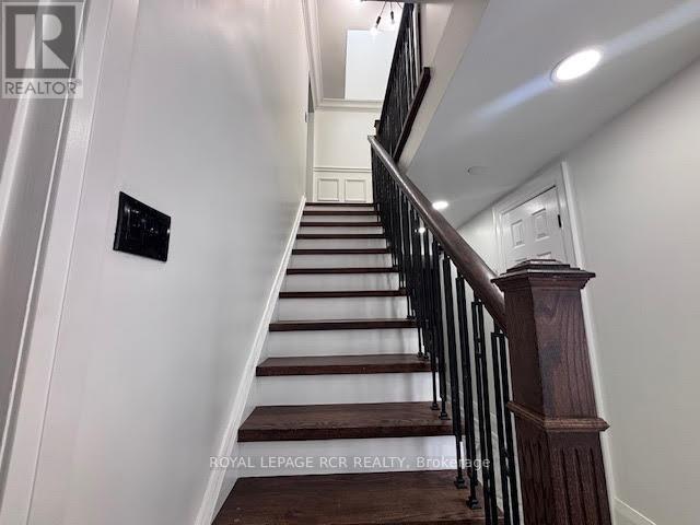 134 Queen Street N, Caledon (Bolton West), Ontario  L7E 2M7 - Photo 3 - W12858328