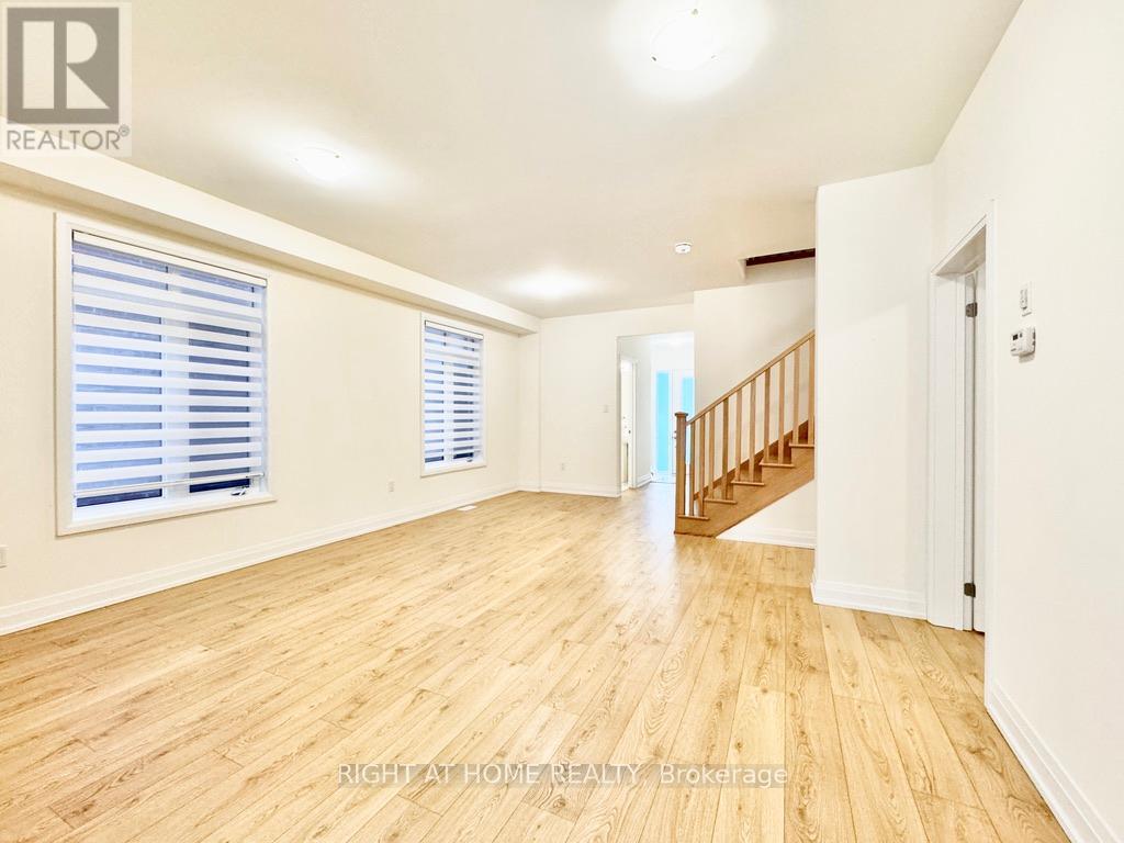 21 Calypso Avenue, Springwater, Ontario  L9X 2E3 - Photo 6 - S12858728