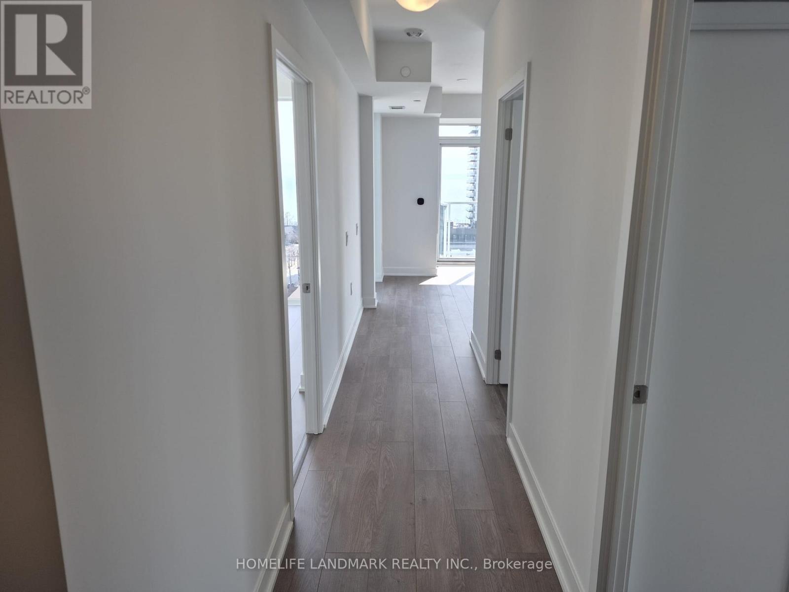 1208 - 2088 James Street, Burlington, Ontario  L7R 0H2 - Photo 9 - W12858748