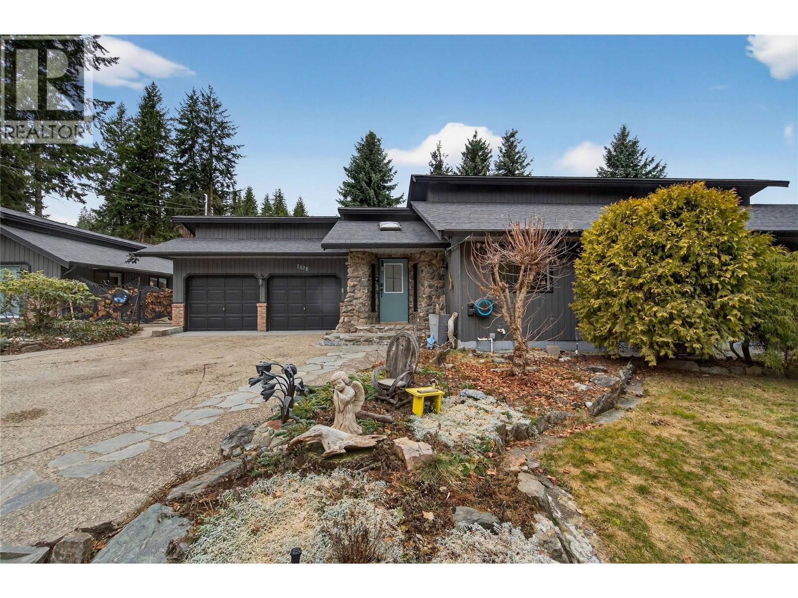 2829 Marine Drive, Blind Bay, British Columbia  V0E 1H1 - Photo 3 - 10377310