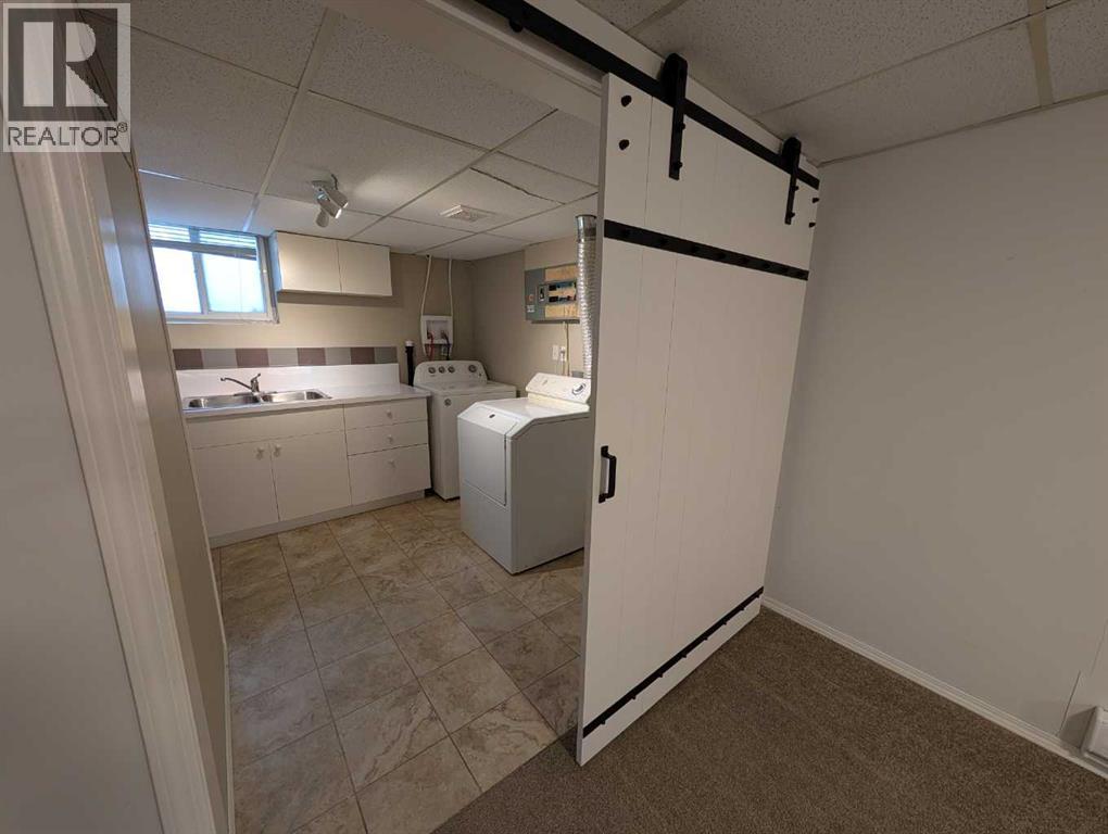 60 6 Street Sw, Medicine Hat, Alberta T1A 4H8 - Photo 32 - A2290698