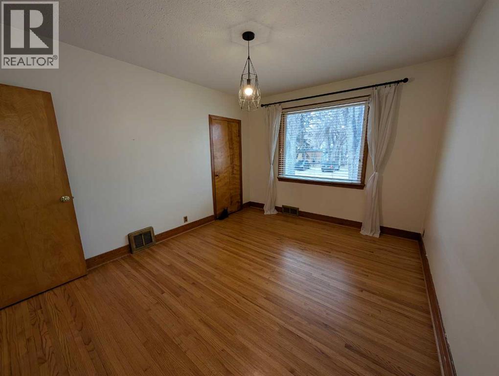 60 6 Street Sw, Medicine Hat, Alberta T1A 4H8 - Photo 27 - A2290698