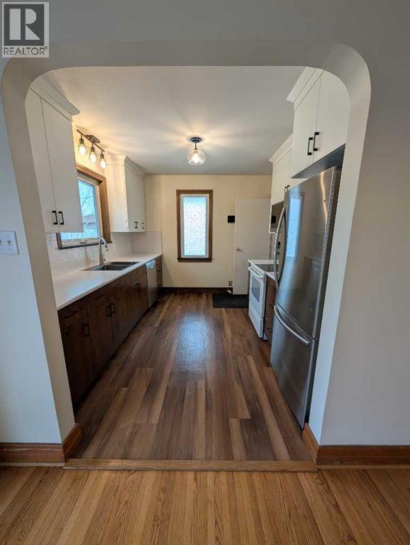 60 6 Street Sw, Medicine Hat, Alberta T1A 4H8 - Photo 12 - A2290698