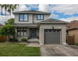 18 GOSNEY CRESCENT, Barrie, Ontario