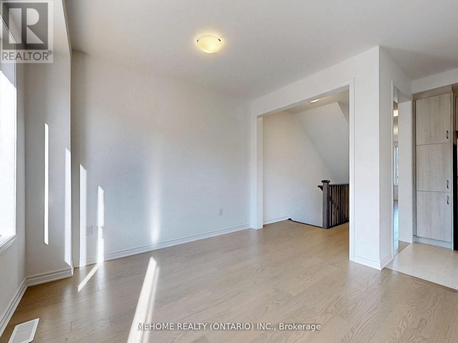 1371 William Halton Parkway, Oakville, Ontario  L6M 5N9 - Photo 18 - W12858630