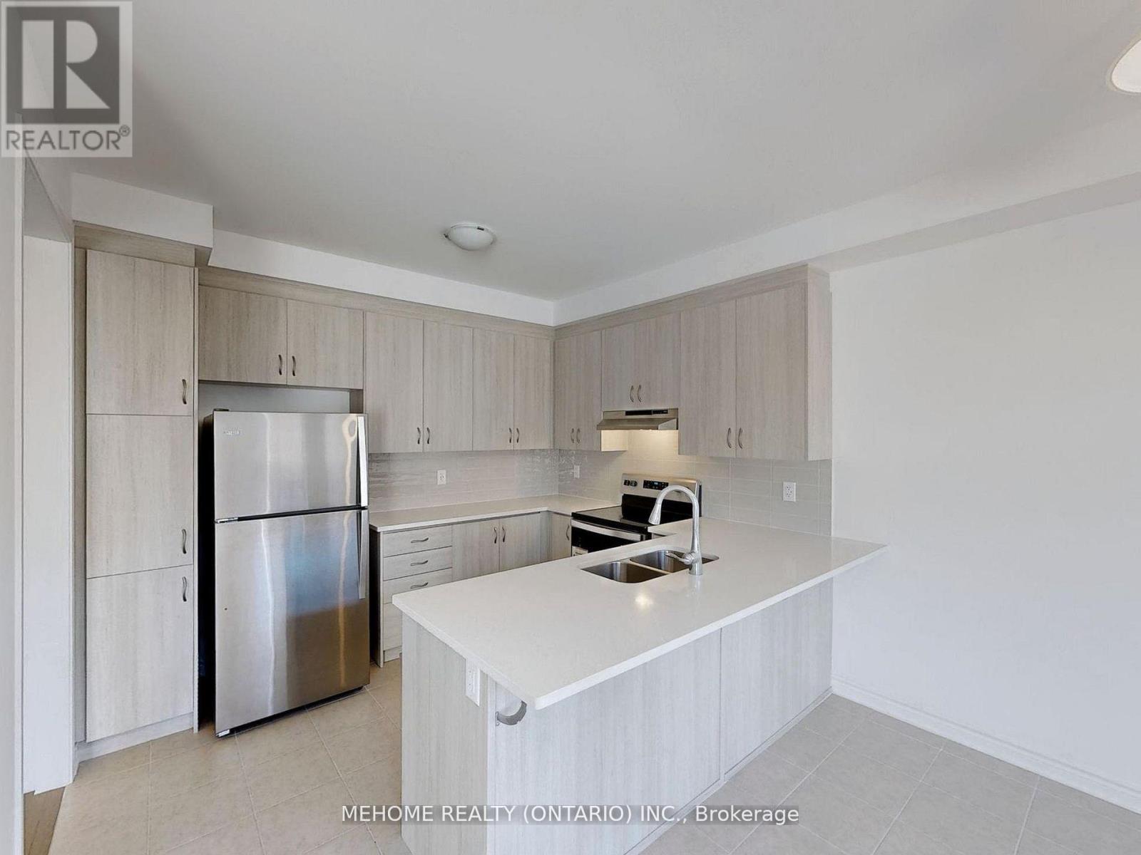 1371 William Halton Parkway, Oakville, Ontario  L6M 5N9 - Photo 9 - W12858630