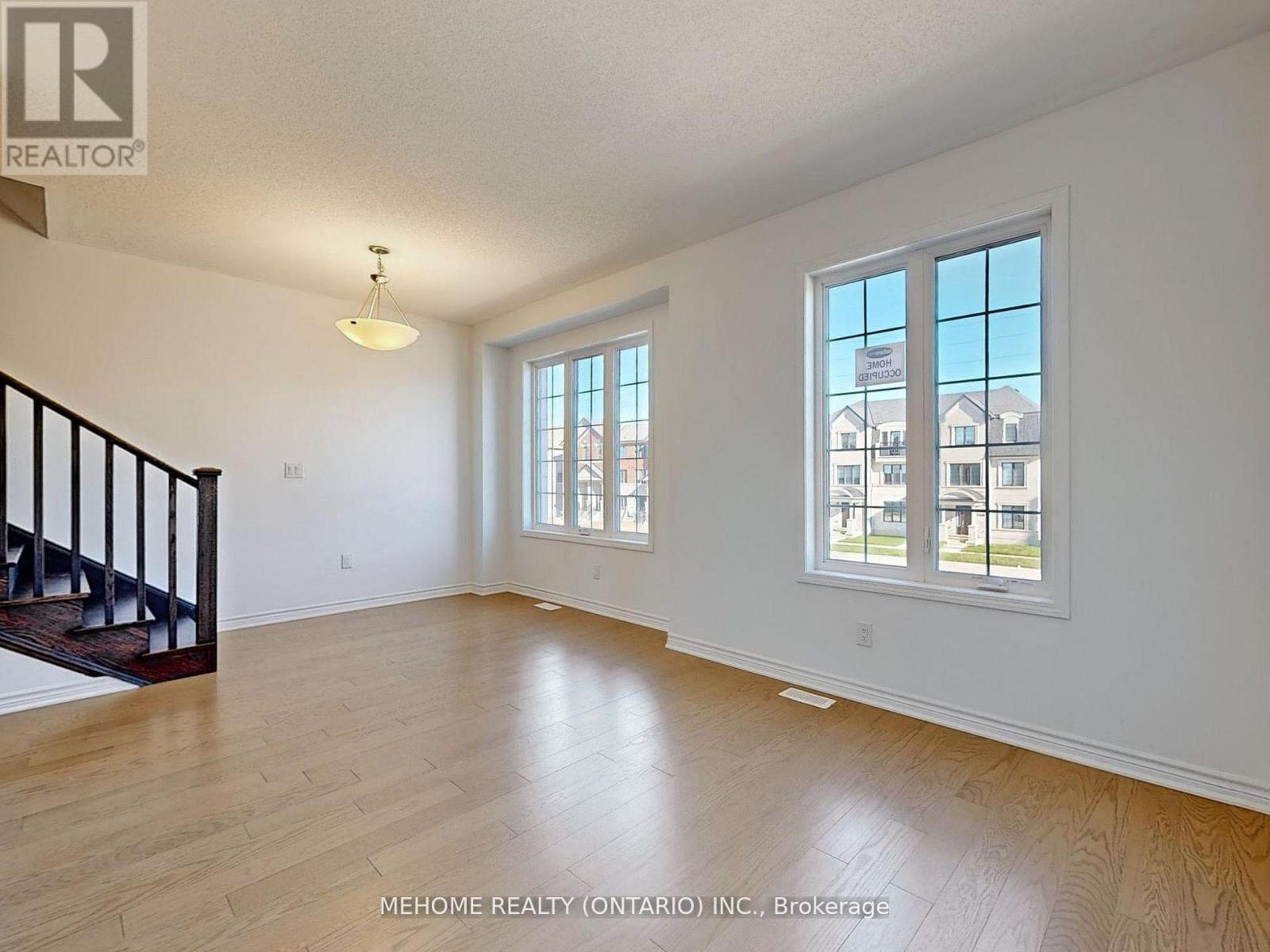 1371 William Halton Parkway, Oakville, Ontario  L6M 5N9 - Photo 4 - W12858630