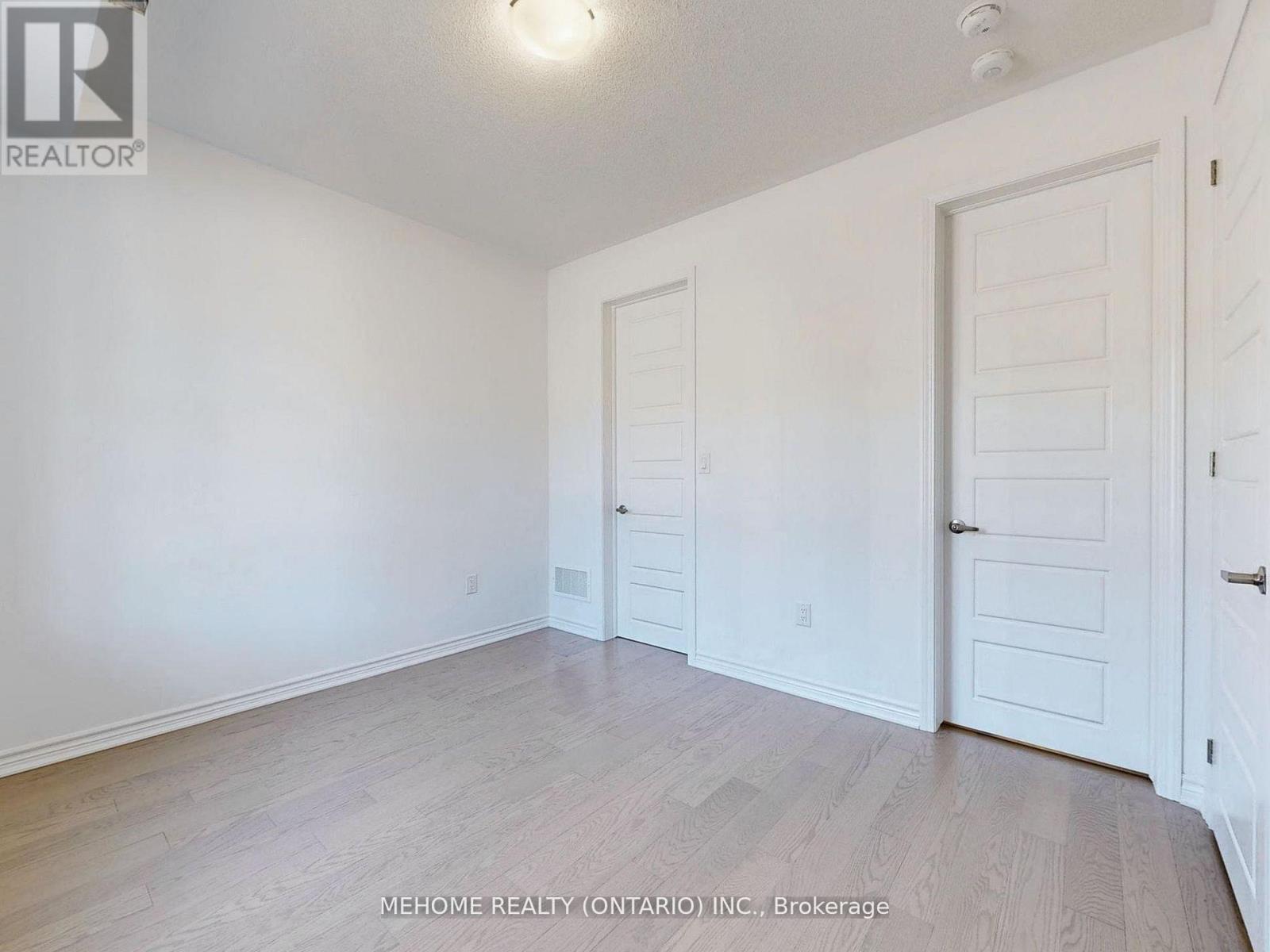 1371 William Halton Parkway, Oakville, Ontario  L6M 5N9 - Photo 37 - W12858630