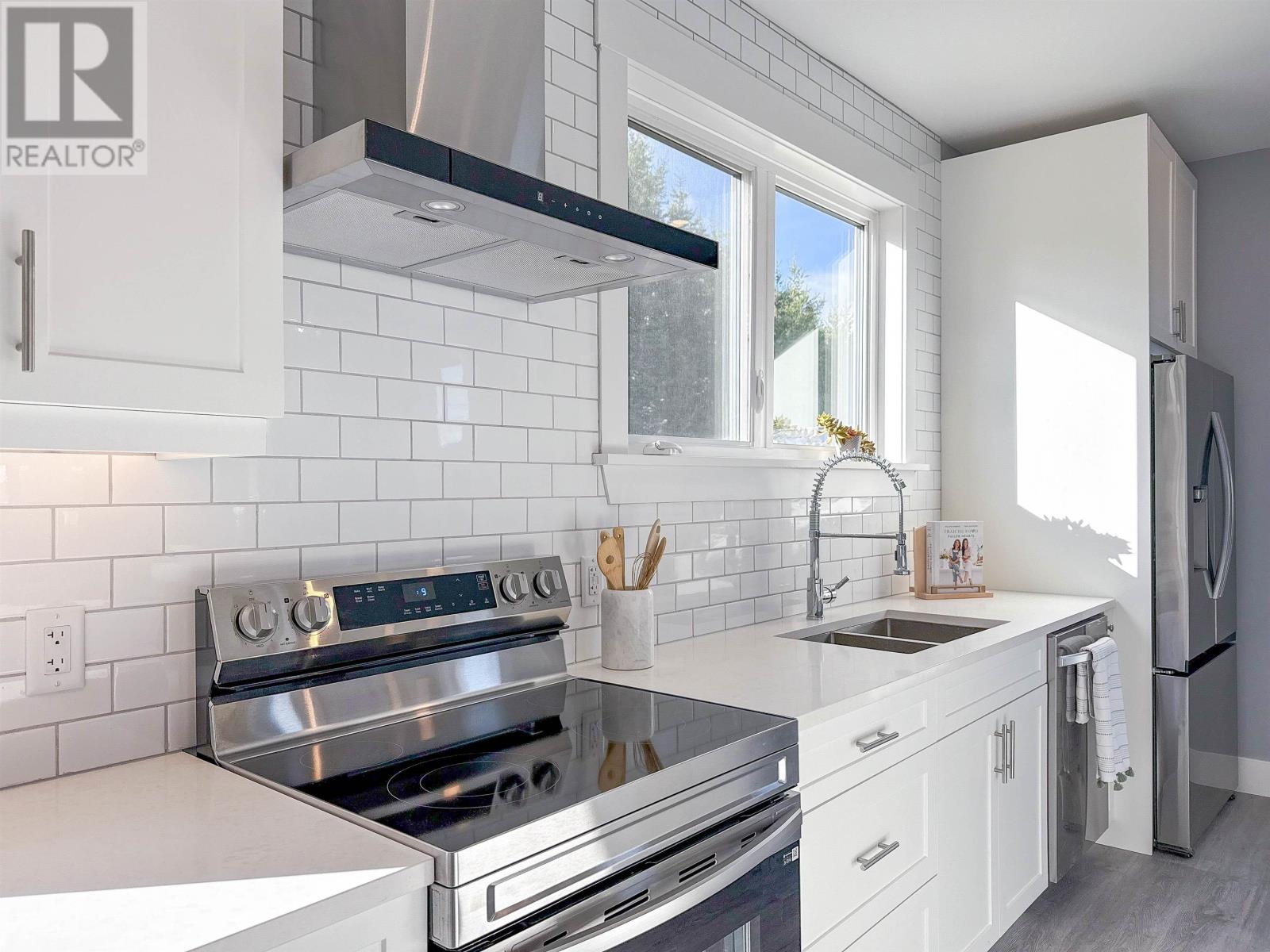 7 Maple Leaf Row, Stratford, Prince Edward Island C1B 4C9 - Photo 13 - 202604097