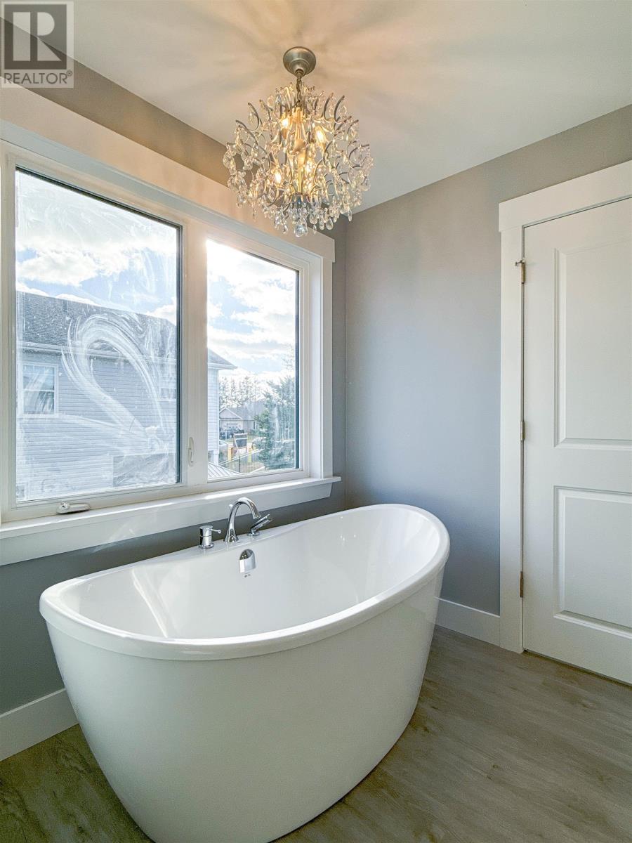 7 Maple Leaf Row, Stratford, Prince Edward Island C1B 4C9 - Photo 26 - 202604097