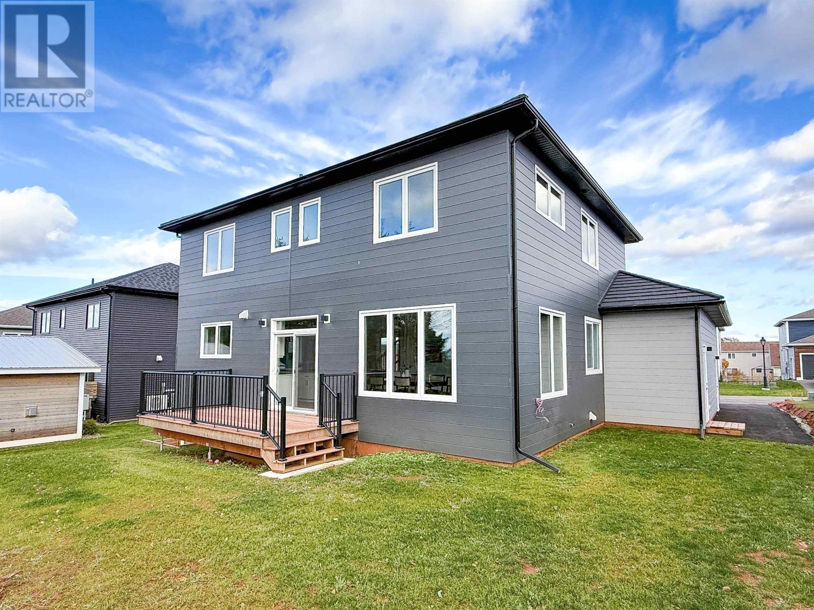 7 Maple Leaf Row, Stratford, Prince Edward Island C1B 4C9 - Photo 43 - 202604097