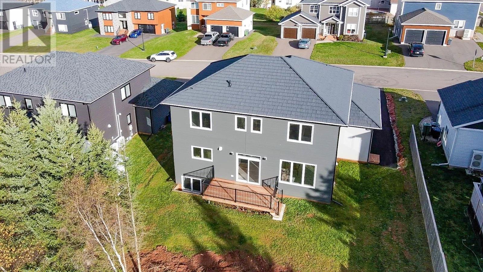 7 Maple Leaf Row, Stratford, Prince Edward Island C1B 4C9 - Photo 44 - 202604097