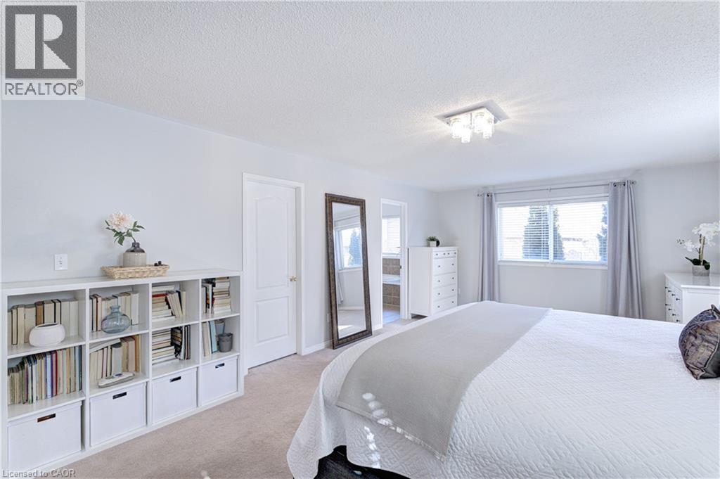 2142 Meadowglen Drive, Oakville, Ontario  L6M 4C8 - Photo 19 - 40797410