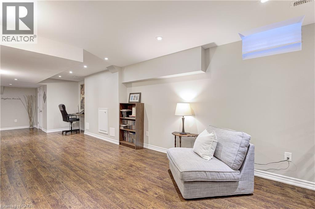 2142 Meadowglen Drive, Oakville, Ontario  L6M 4C8 - Photo 37 - 40797410