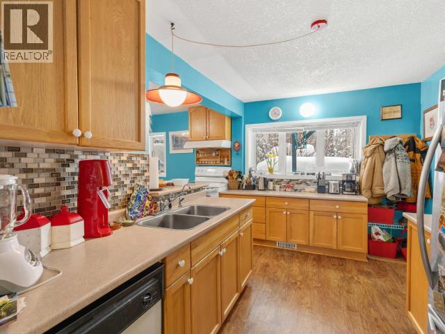 33 Engelmann Drive, Whitehorse, Yukon Y1A 6K4 - Photo 11 - 17093