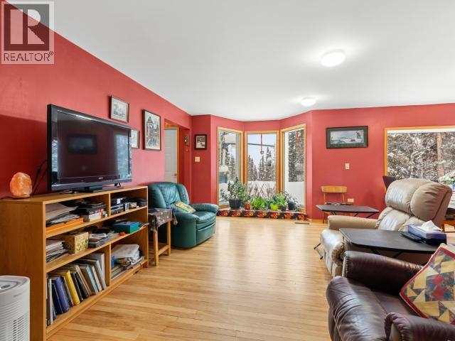 33 Engelmann Drive, Whitehorse, Yukon Y1A 6K4 - Photo 6 - 17093