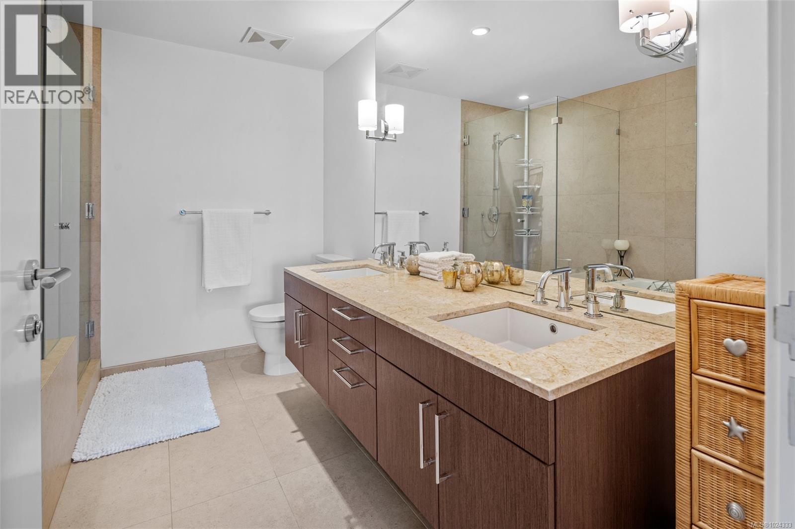 208 100 Saghalie Rd, Victoria, British Columbia  V9A 0A1 - Photo 30 - 1024333