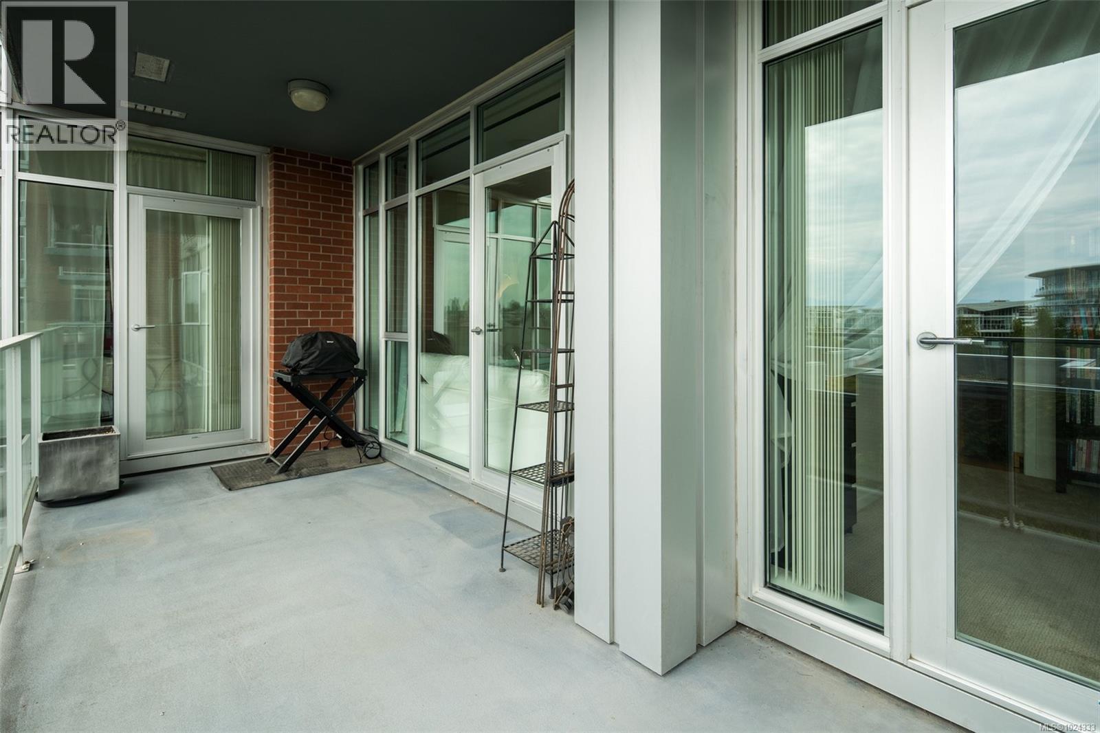 208 100 Saghalie Rd, Victoria, British Columbia  V9A 0A1 - Photo 16 - 1024333