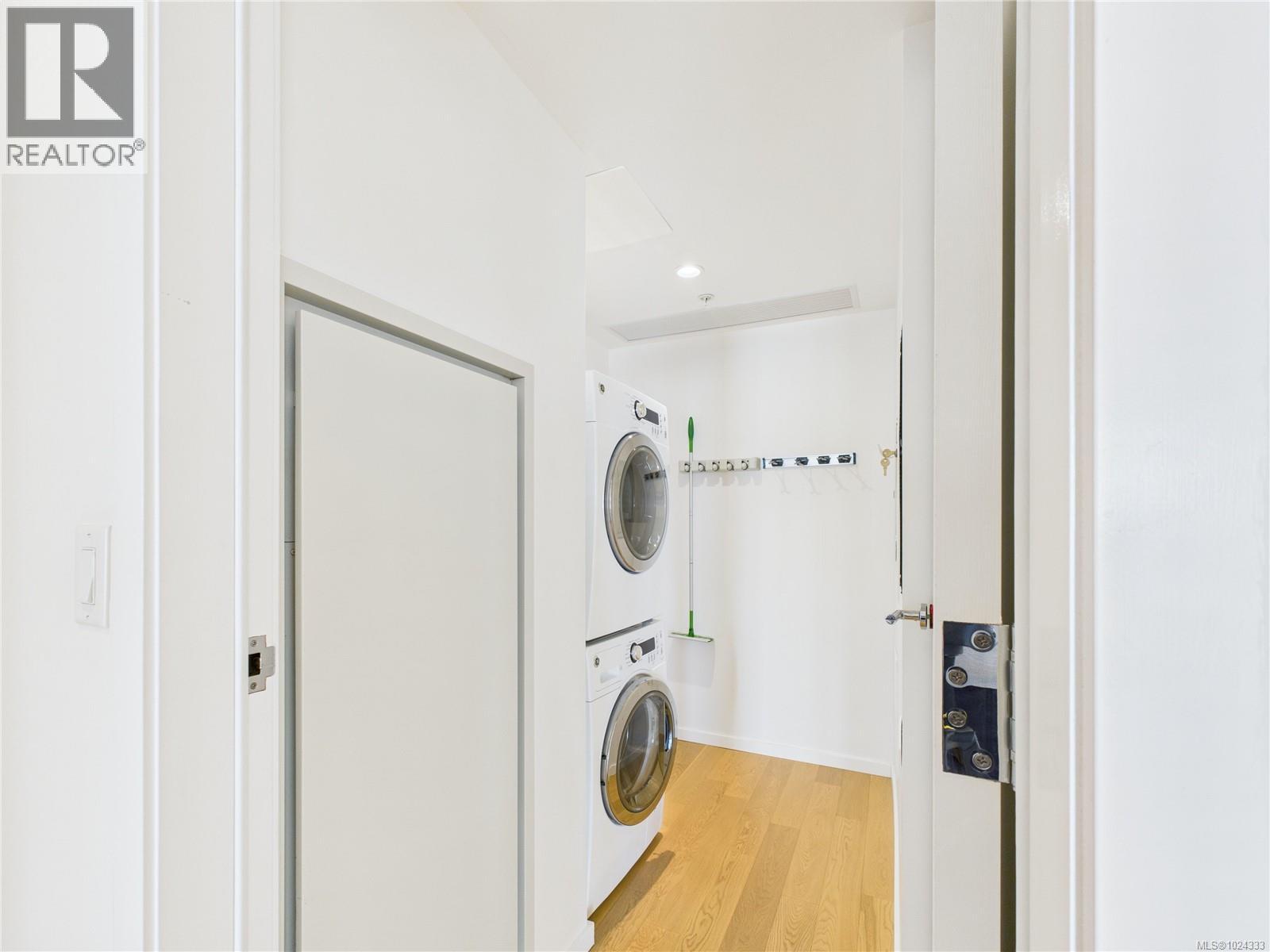 208 100 Saghalie Rd, Victoria, British Columbia  V9A 0A1 - Photo 33 - 1024333