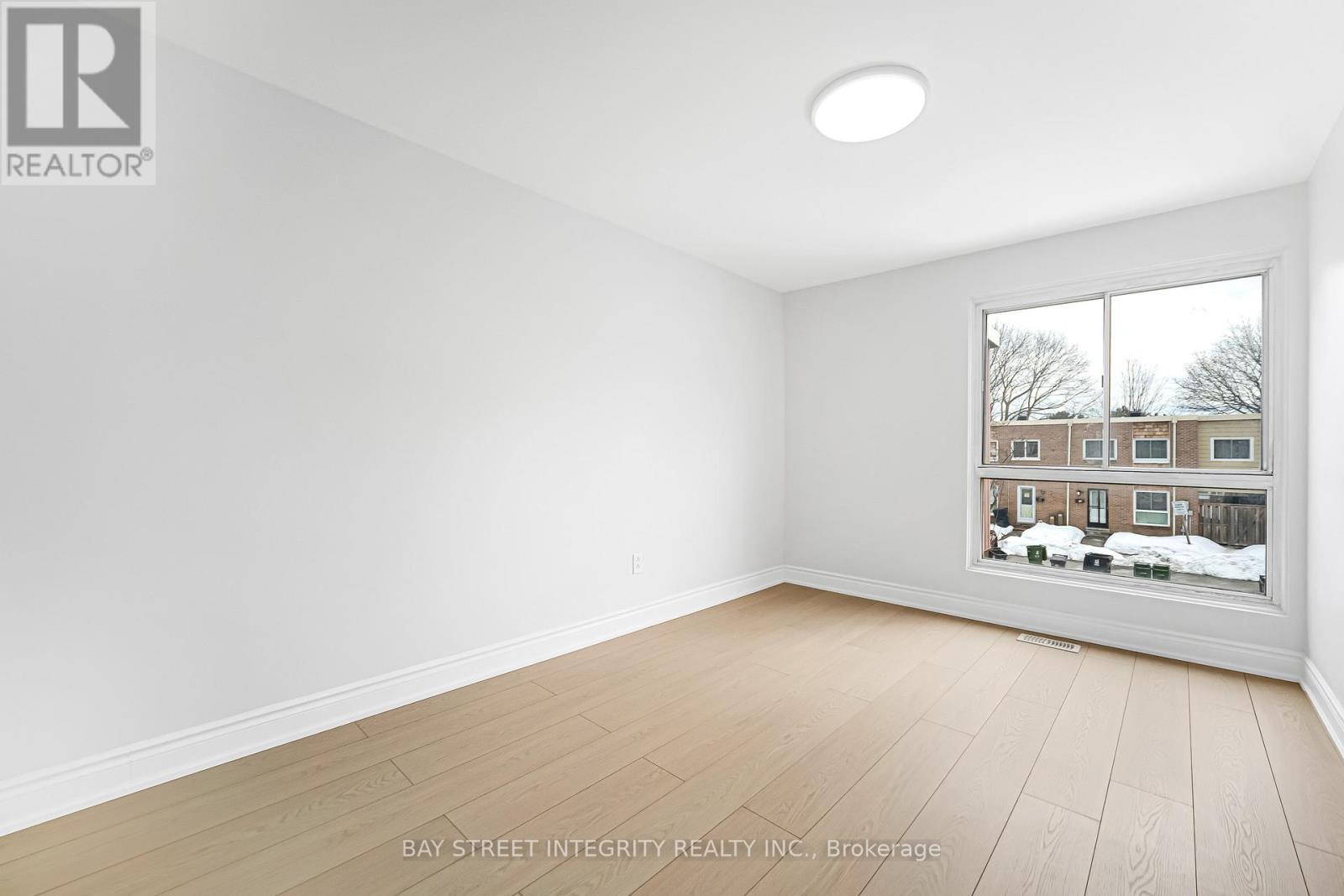 41 Elsa Vine Way, Toronto, Ontario  M2J 4H8 - Photo 32 - C12843180