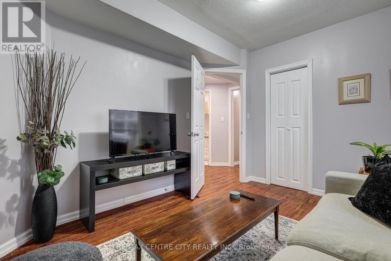 84 Wharncliffe Road S, London South, Ontario  N6J 2K1 - Photo 19 - X12858760