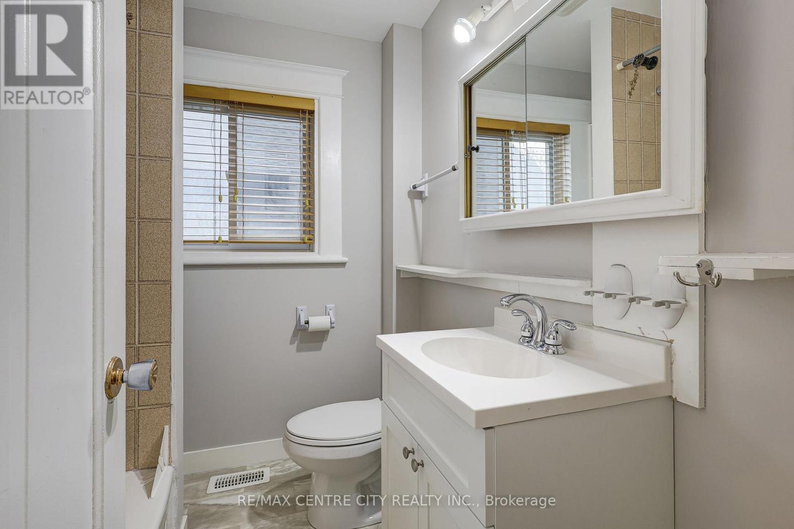 84 Wharncliffe Road S, London South, Ontario  N6J 2K1 - Photo 31 - X12858760