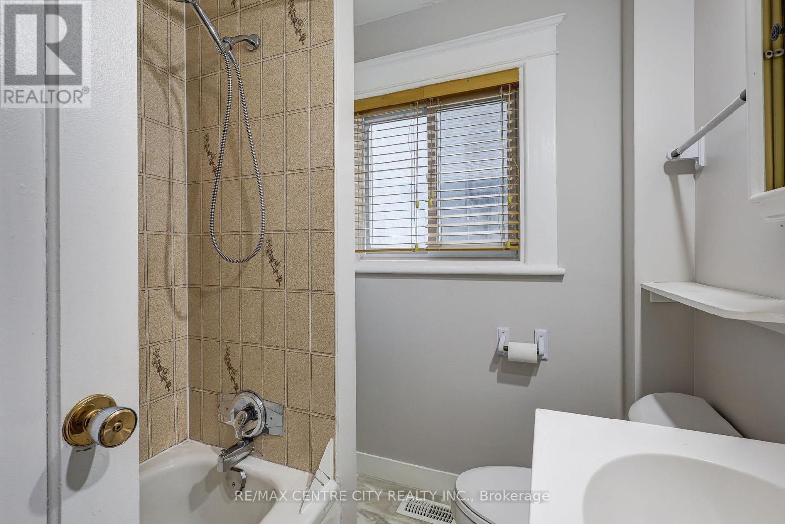 84 Wharncliffe Road S, London South, Ontario  N6J 2K1 - Photo 32 - X12858760