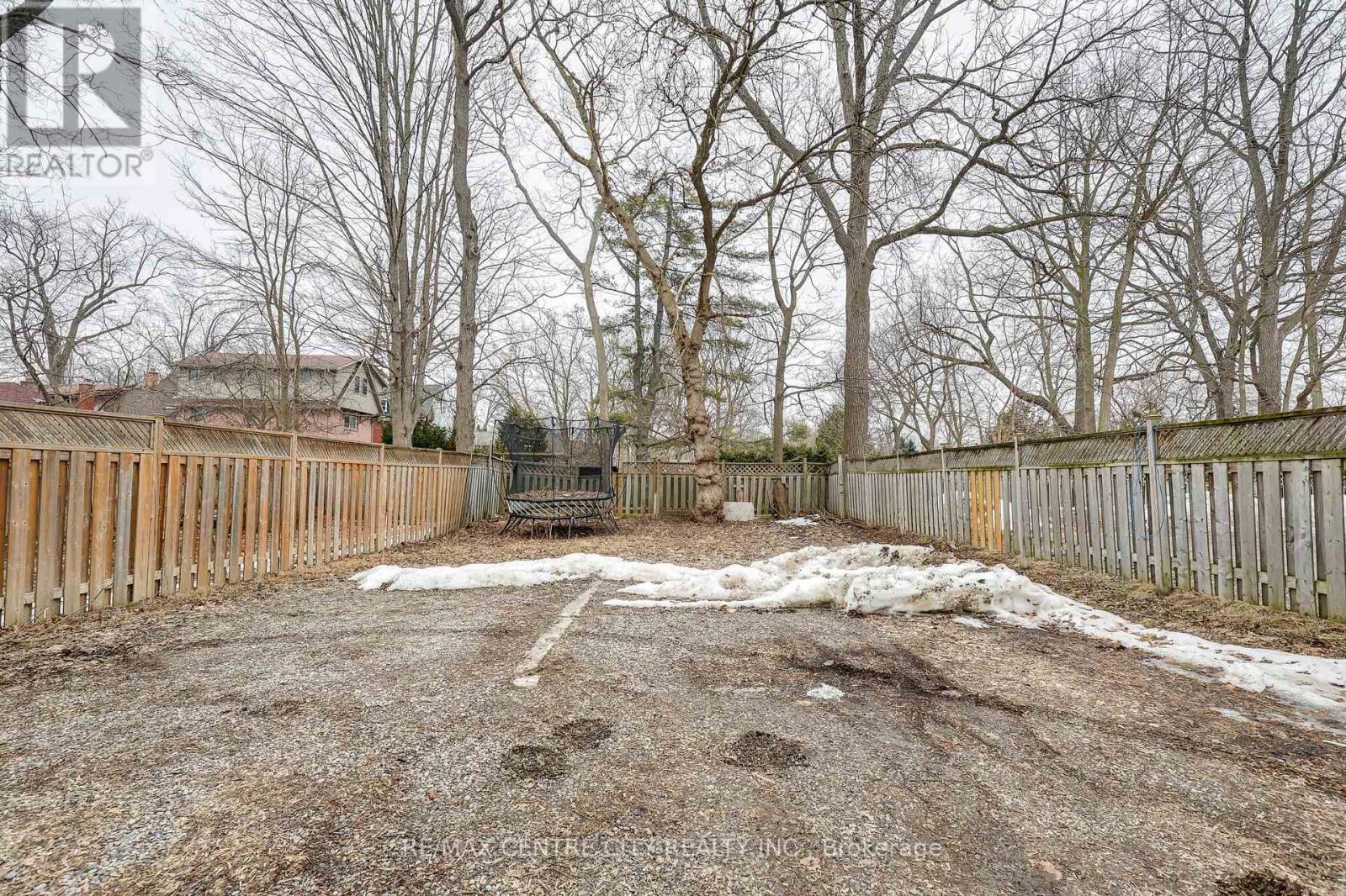 84 Wharncliffe Road S, London South, Ontario  N6J 2K1 - Photo 8 - X12858760