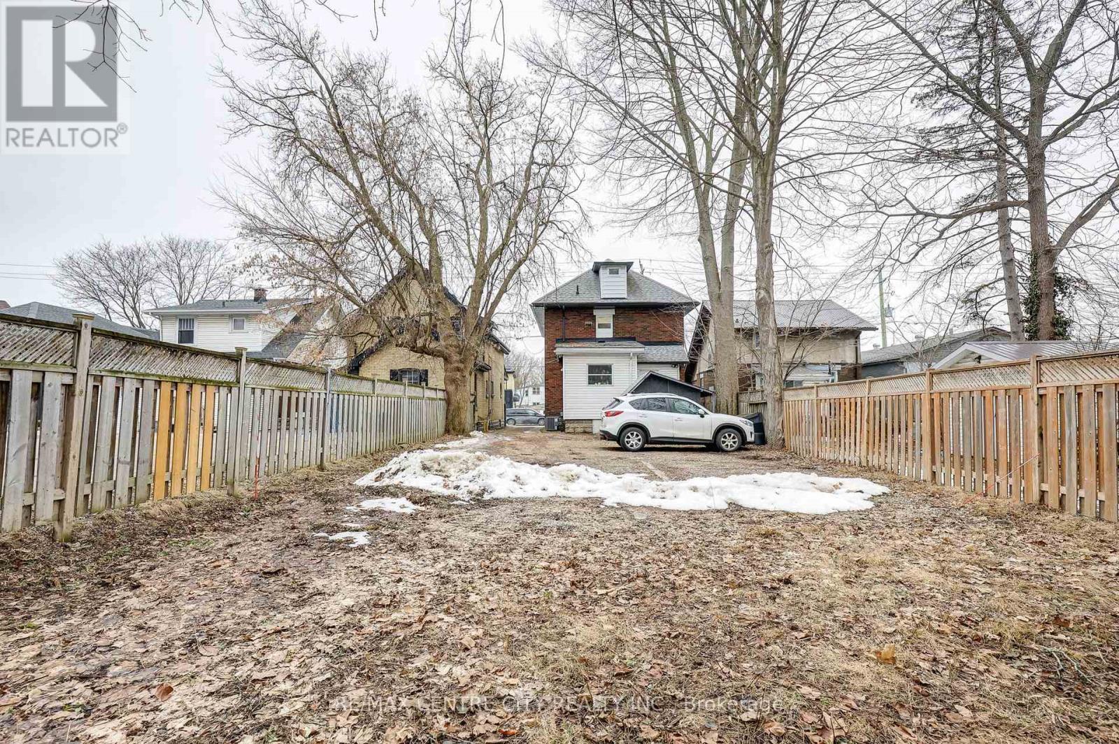 84 Wharncliffe Road S, London South, Ontario  N6J 2K1 - Photo 9 - X12858760