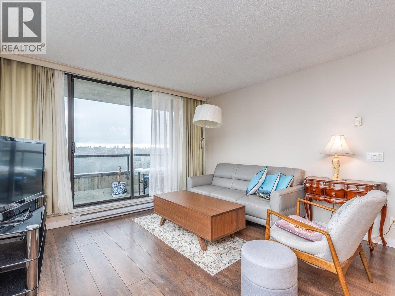 2002 3970 Carrigan Court, Burnaby, British Columbia  V3N 4S5 - Photo 5 - R3096693