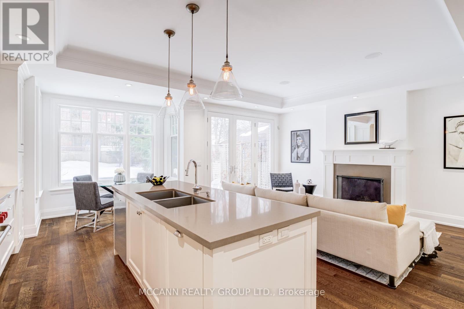 172 Hanna Road, Toronto, Ontario  M4G 3N8 - Photo 10 - C12858772