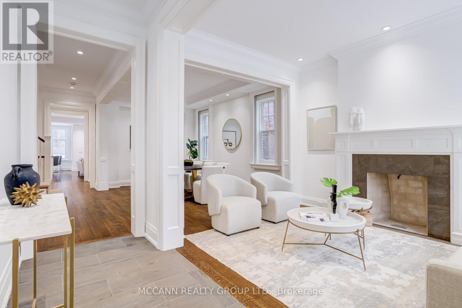 172 Hanna Road, Toronto, Ontario  M4G 3N8 - Photo 3 - C12858772